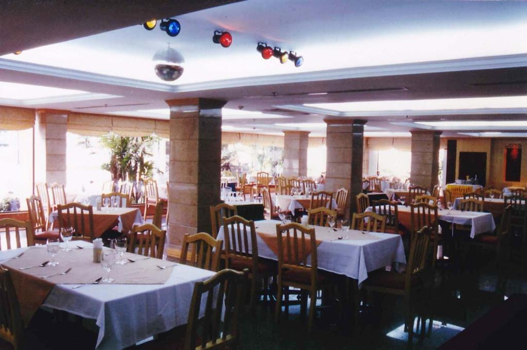 Karin Hotel Удонтхані Екстер'єр фото